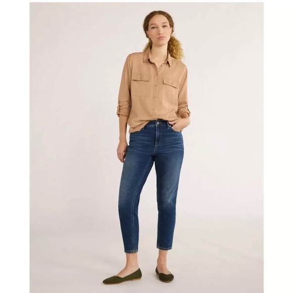 Time and Tru Women's High-Rise Mom Jeans, 27” Inseam, Size 4, Regular Fit, Blue - Picture 4 of 4